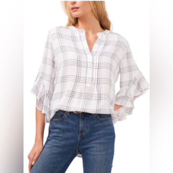 Vince Camuto Tops - Vince Camuto blouse. White and black plaid. Size 3x. Great used condition.